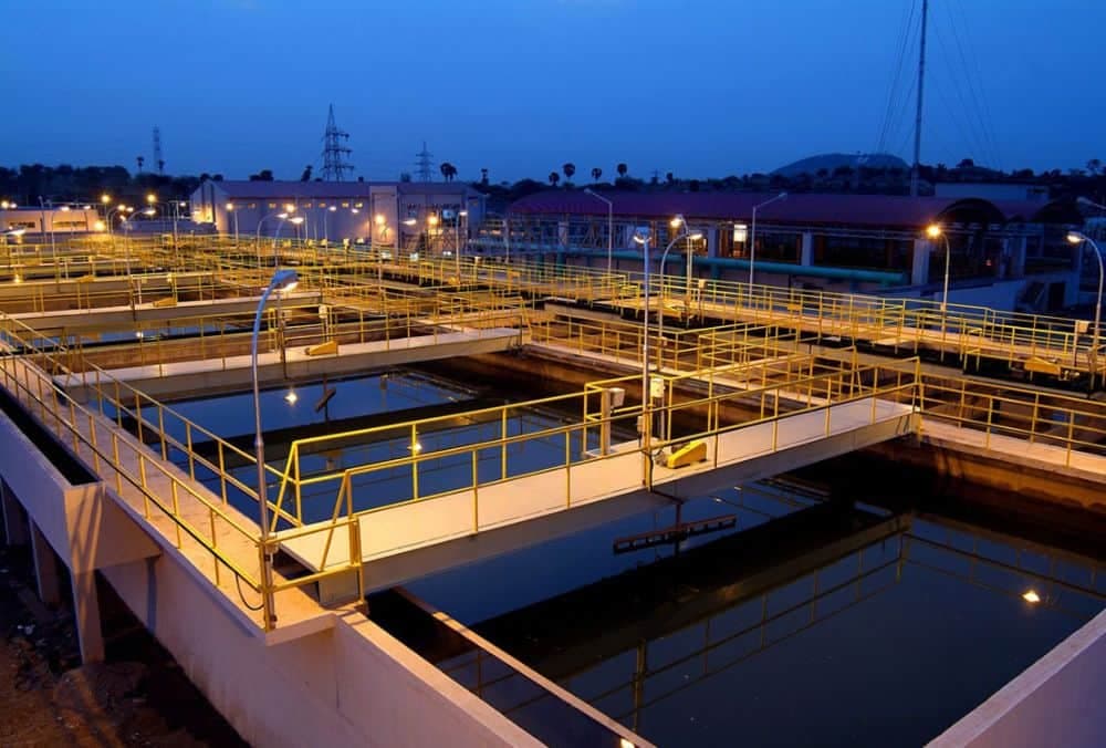 HCC: Hindalco से ₹204 करोड़ का ऑर्डर मिलने के बाद शेयर में उछाल।