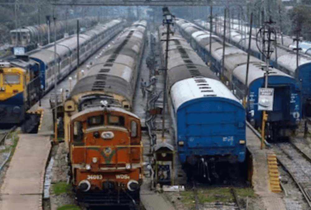 रेलवे स्टॉक ने 1:1 बोनस इश्यू की घोषणा के बाद 4% की बढ़त दिखाई, रिकॉर्ड तारीख यहां देखें।