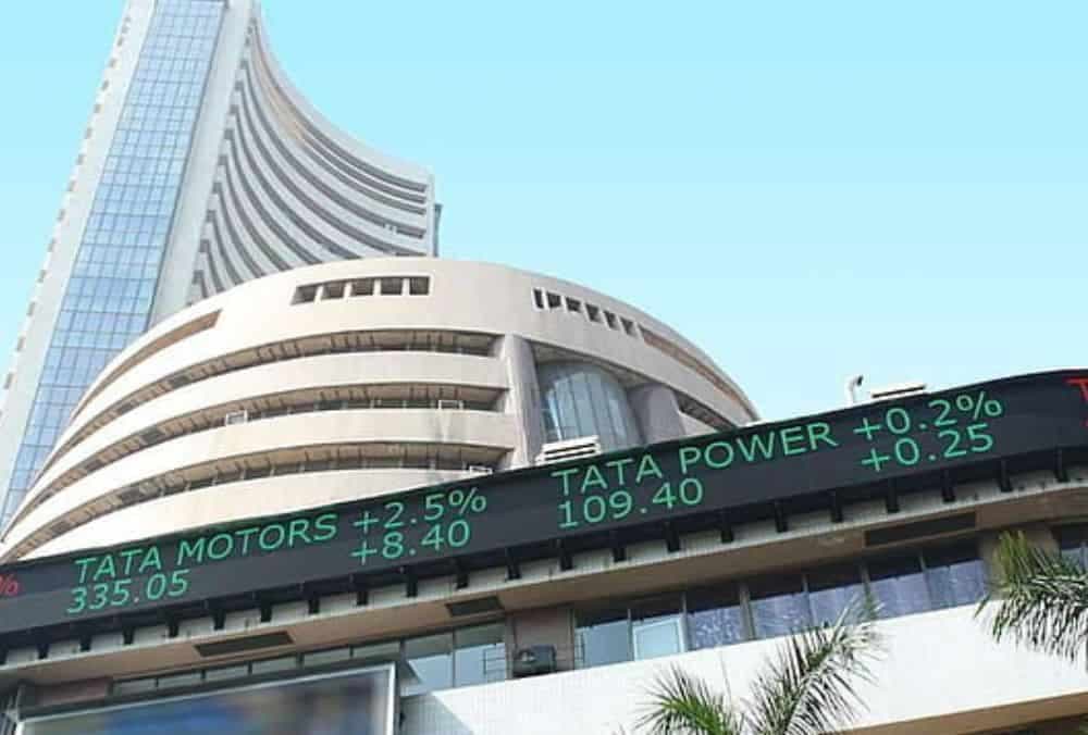 स्मॉलकैप स्टॉक 4% उछला, कंपनी के बोनस इश्यू पर विचार करने के बाद से।