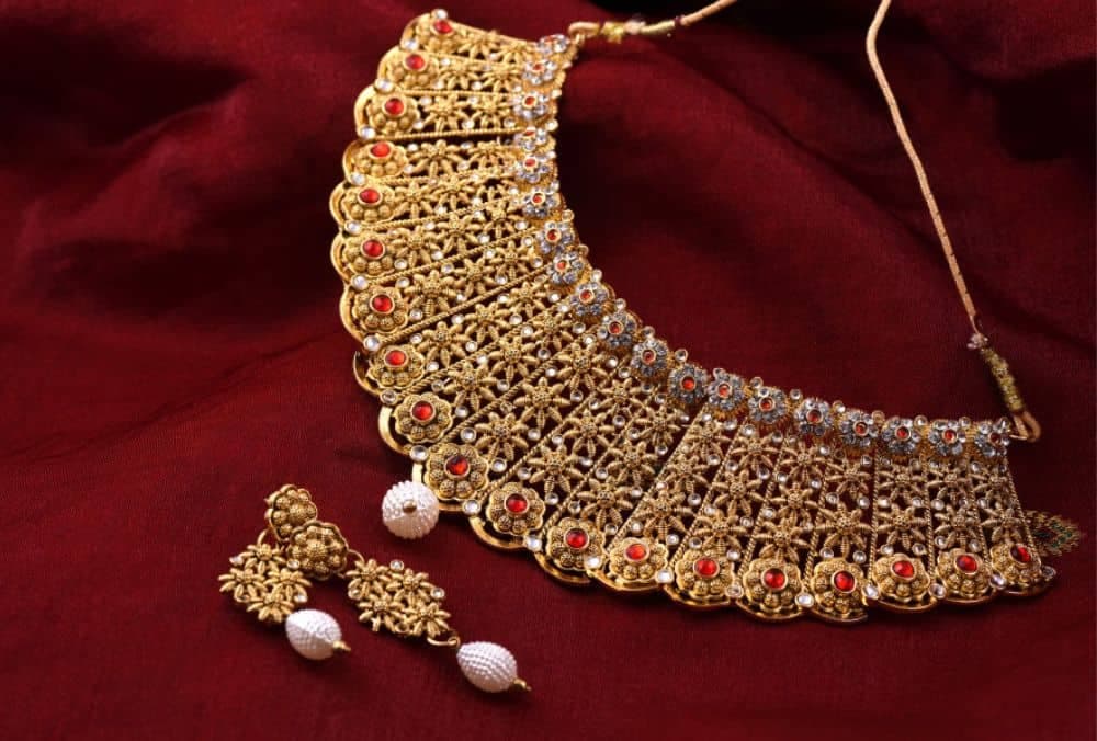 Jewellery stock hits 5% upper circuit after it reports 189.55% YoY increase in net profits