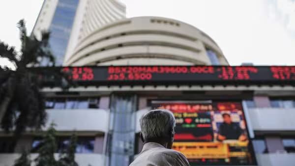 कंपनी के नेट प्रॉफिट में गिरावट के बाद शेयर 12% गिरा।