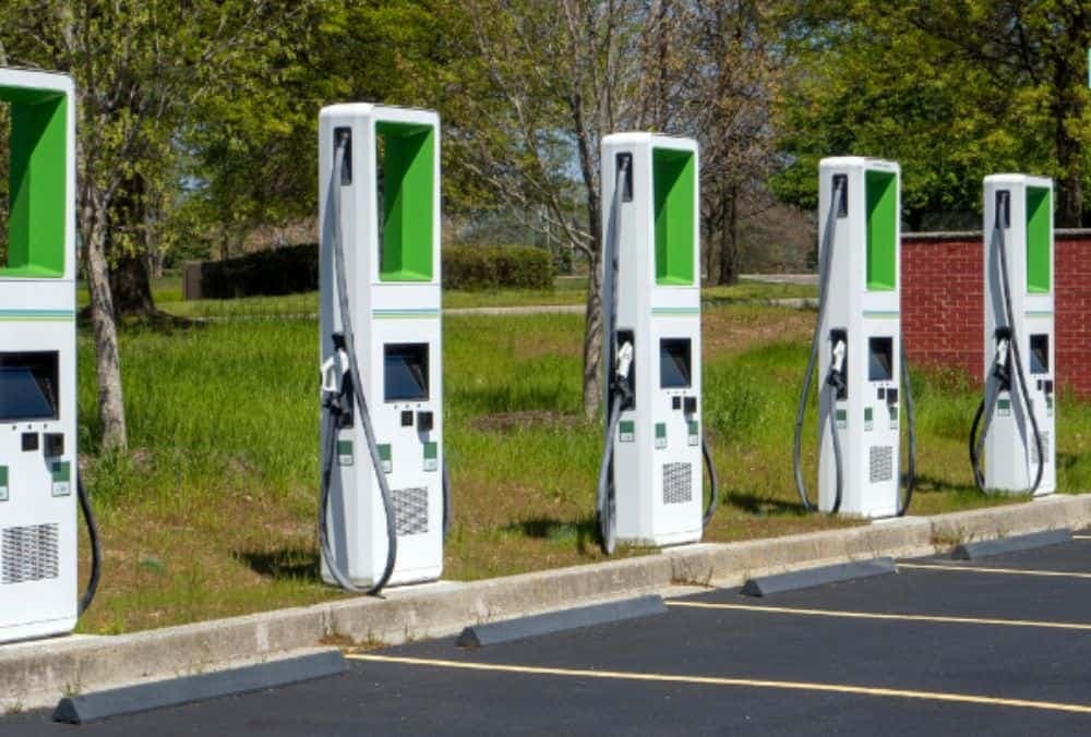 EV stock hits 10% lower circuit after its net profit declines by 25.42% in Q3