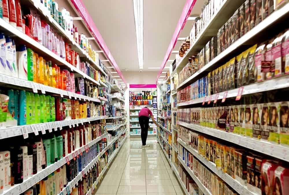 FMCG स्टॉक 14% गिरा, तिमाही लाभ में 59.5% की गिरावट के बाद।