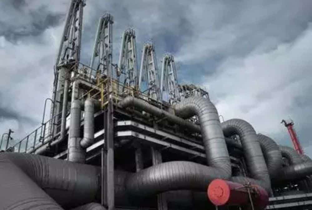 Stock jumps 4% after it launches new product in its polyethylene pipe business for the gas distribution industry