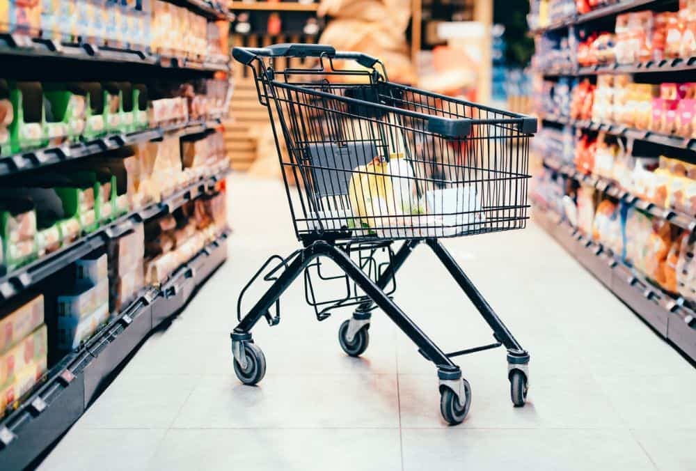 कंपनी के Vishal Personal Care में 49% हिस्सेदारी अधिग्रहित करने के बाद, बजाज ग्रुप स्टॉक में तेजी।