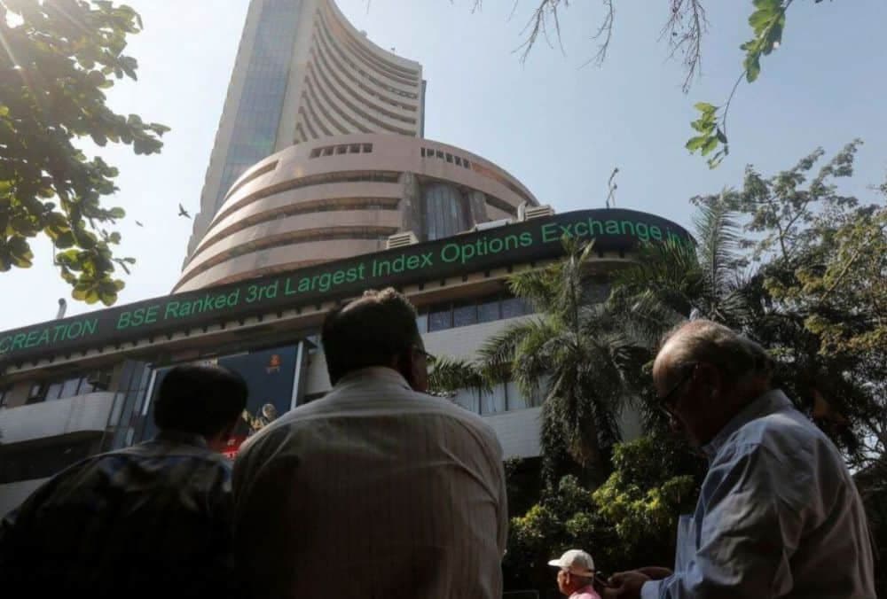 NSE ने स्टॉक्स, इंडेक्स और F&O कॉन्ट्रैक्ट्स के लिए टिक साइज अपडेट किया; पूरी जानकारी यहां देखें।