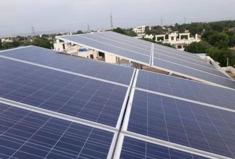 Green energy stock jumps 4% after it approves increasing of borrowing limit to ₹29,200 Cr for FY24-25