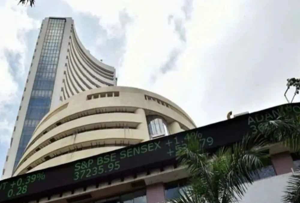 PSU stock में तेजी, टेक्नोलॉजी डेवलपमेंट और क्रिटिकल मिनरल्स सेक्टर में MoU साइन करने के बाद उछाल।