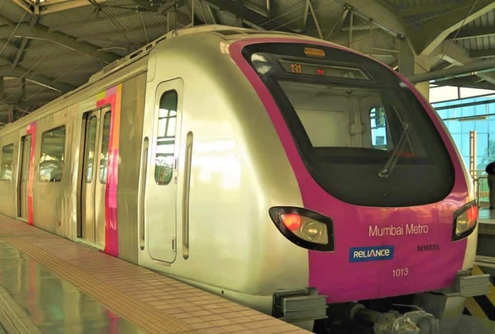 Railway stock jumps after receiving order worth ₹1,598 Cr from Mumbai Metropolitan Region Development Authority