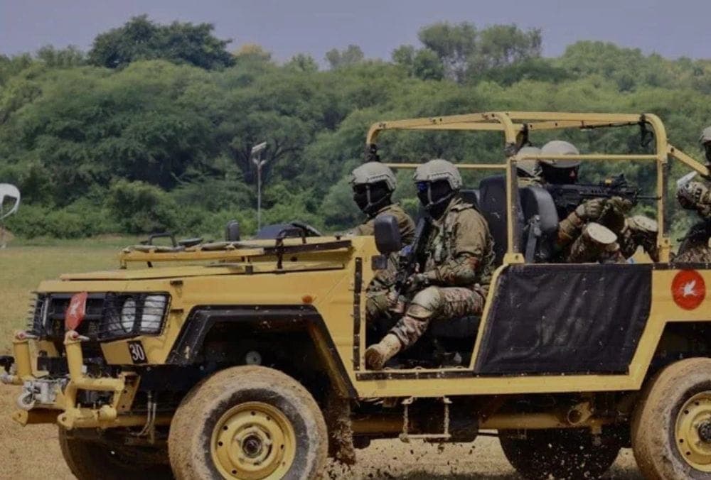 Auto stock jumps 7% after receiving order to supply 2,900 vehicles to the Indian Defence Forces