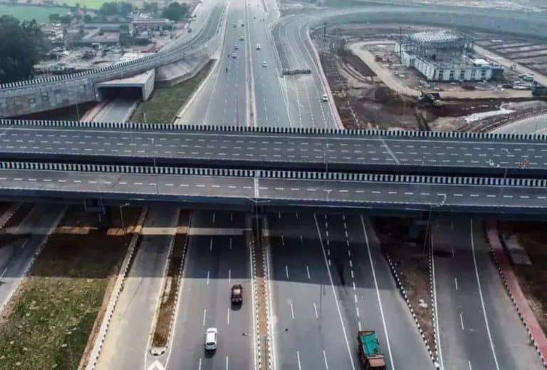 Infra stock secured NHAI deal for ₹1,391 crore, 43 km Economic Corridor boosting connectivity.